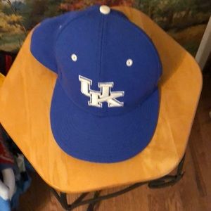 UK cap size 7 3/8